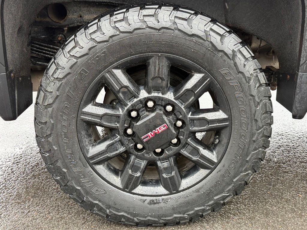2024 GMC Sierra 2500HD AT4 - Photo 10