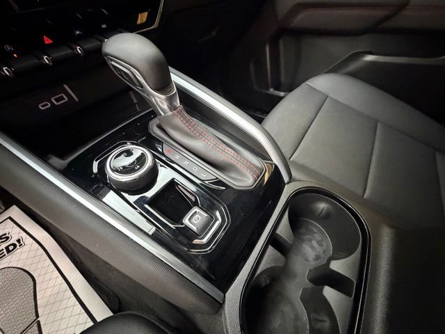 2025 Chevrolet Colorado Z71 - Photo 22