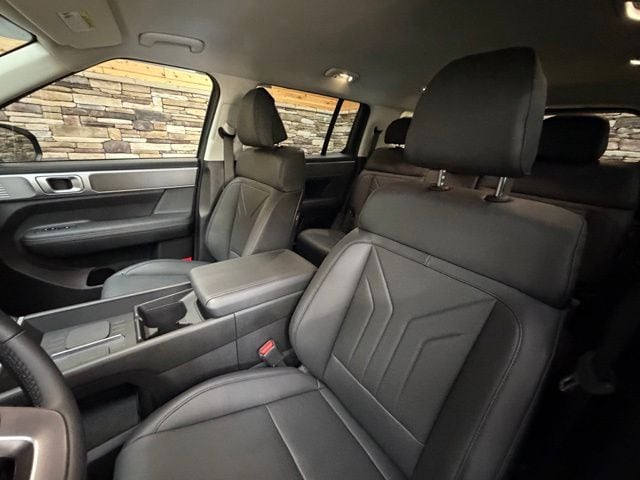 2026 Hyundai Santa Fe SEL - Photo 13