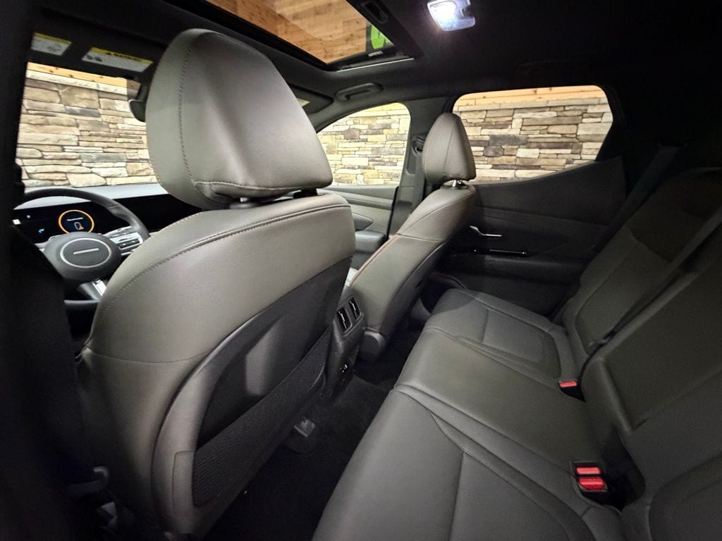 2025 Hyundai Santa Cruz Limited - Photo 26