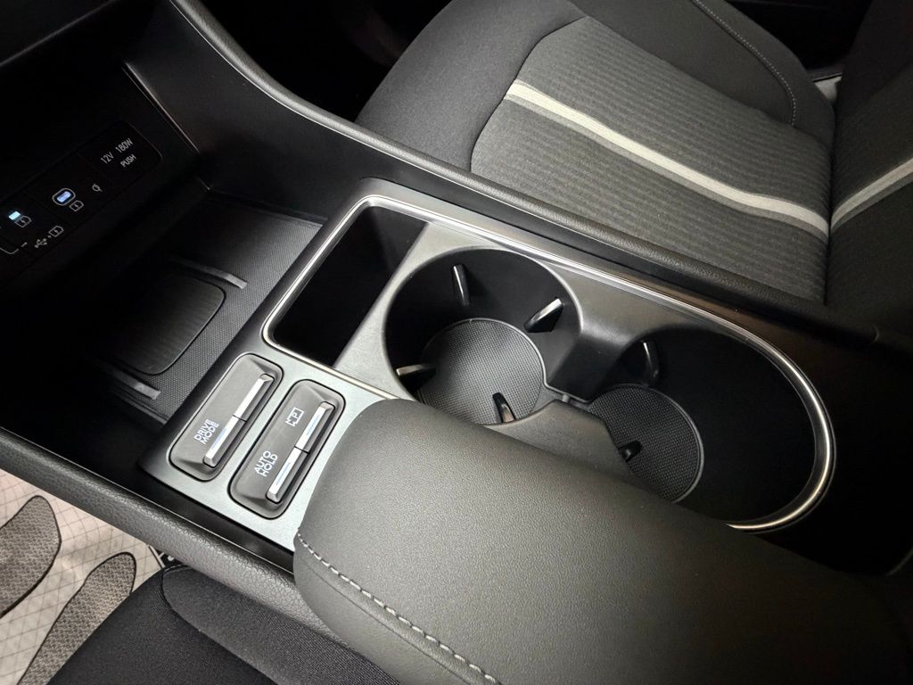 2025 Hyundai Sonata Hybrid SEL - Photo 19
