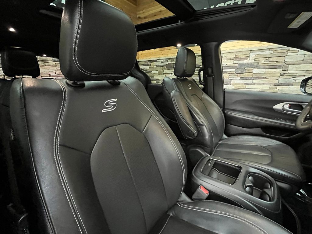 2022 Chrysler Pacifica Touring L - Photo 26
