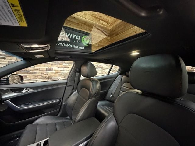 2018 Kia Stinger GT2 - Photo 27