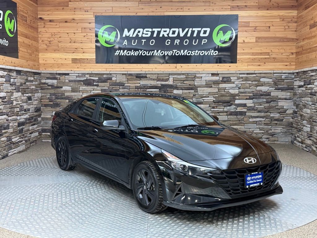 Used 2023 Hyundai Elantra SEL Sedan