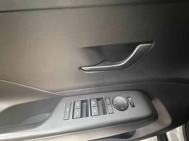 2024 Hyundai Kona SEL - Photo 28