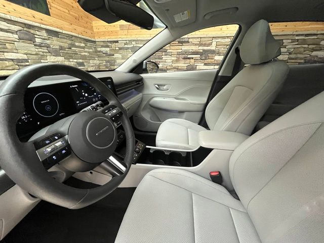 2024 Hyundai Kona Limited - Photo 13