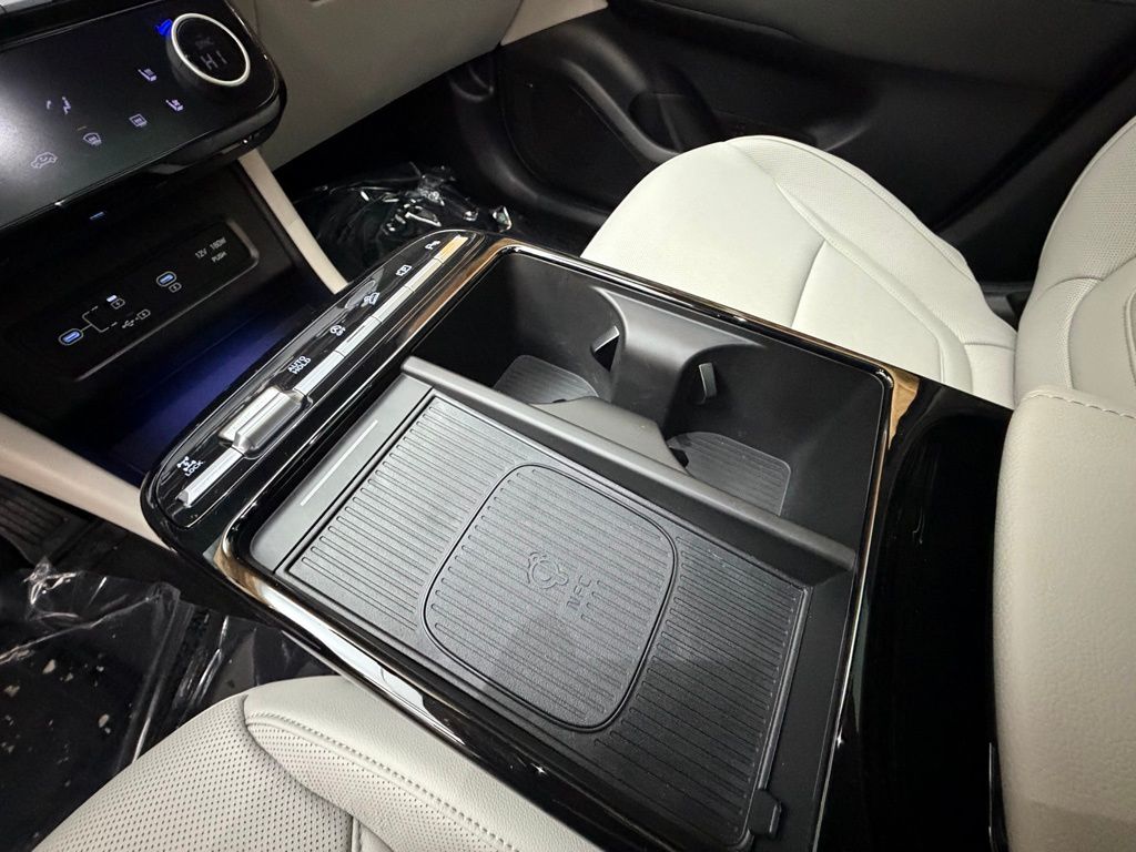 2025 Hyundai Tucson Limited - Photo 19