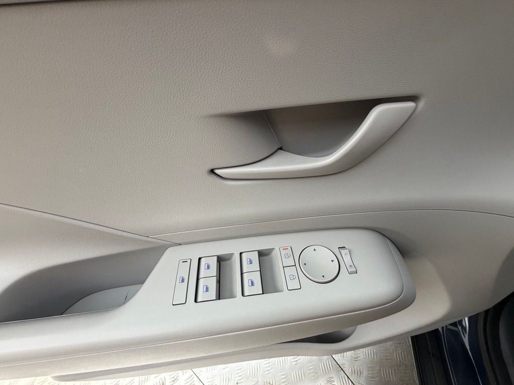 2024 Hyundai Kona SEL - Photo 43