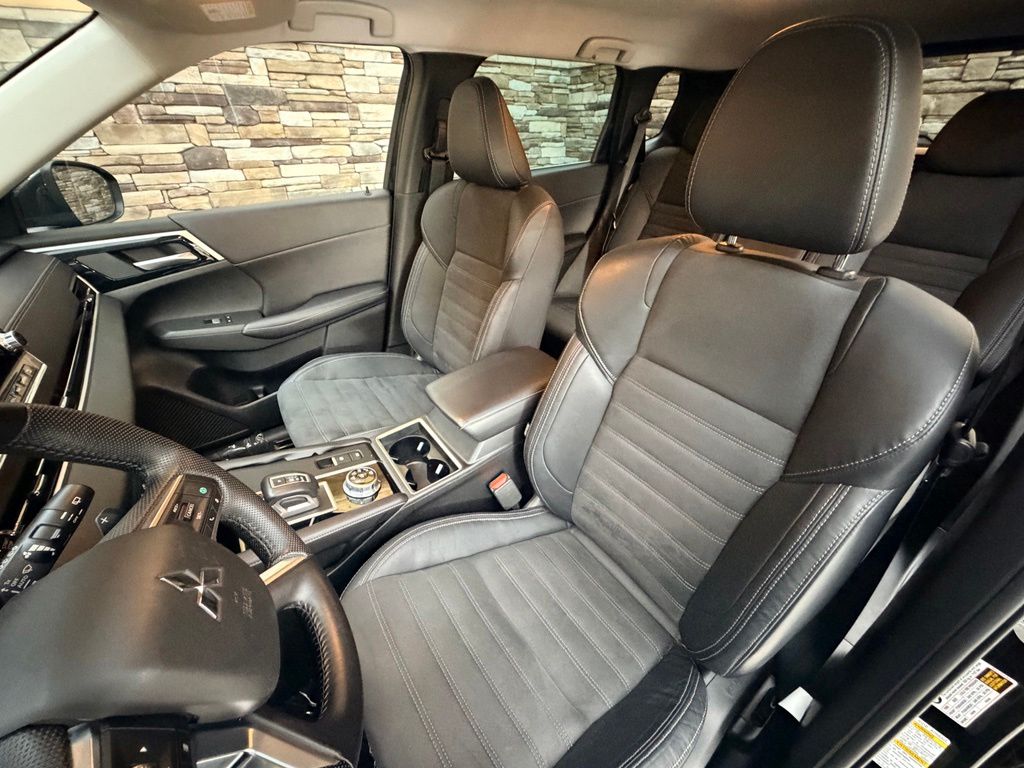 2023 Mitsubishi Outlander SE - Photo 21