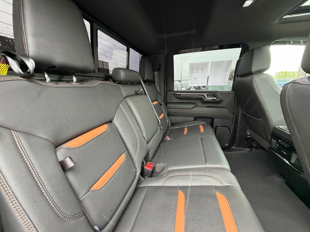 2024 GMC Sierra 2500HD AT4 - Photo 34