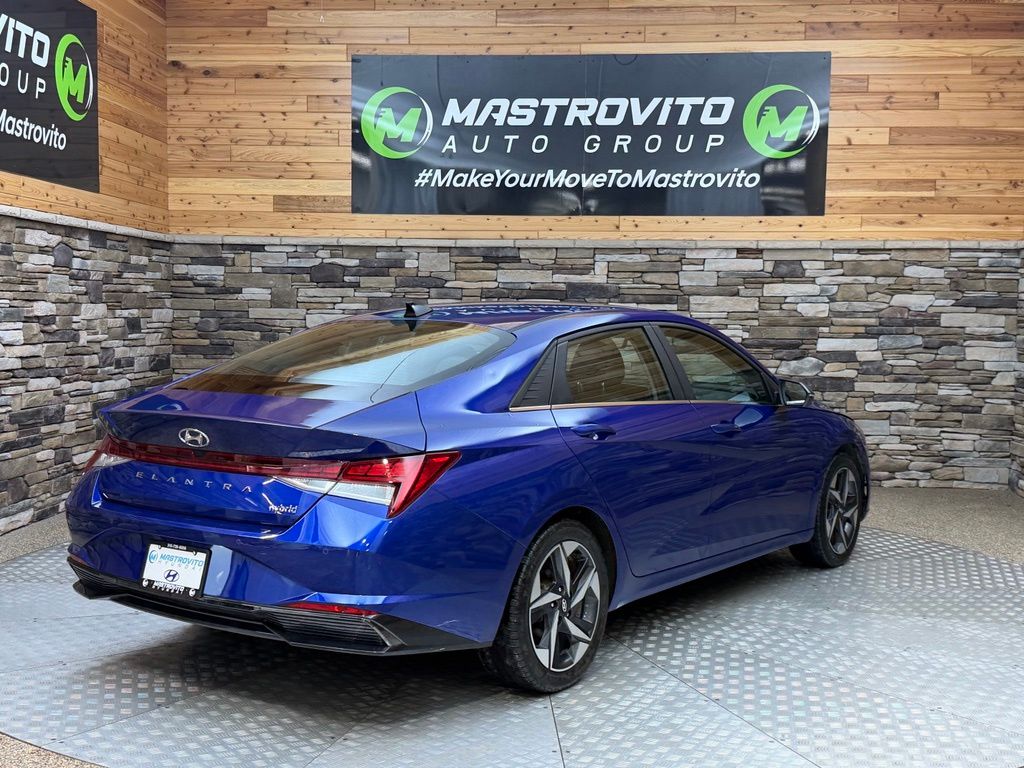 2023 Hyundai Elantra Limited - Photo 33