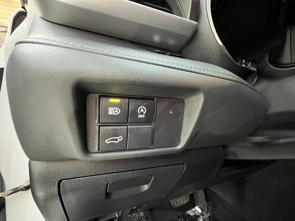 2023 Toyota Highlander XLE - Photo 30