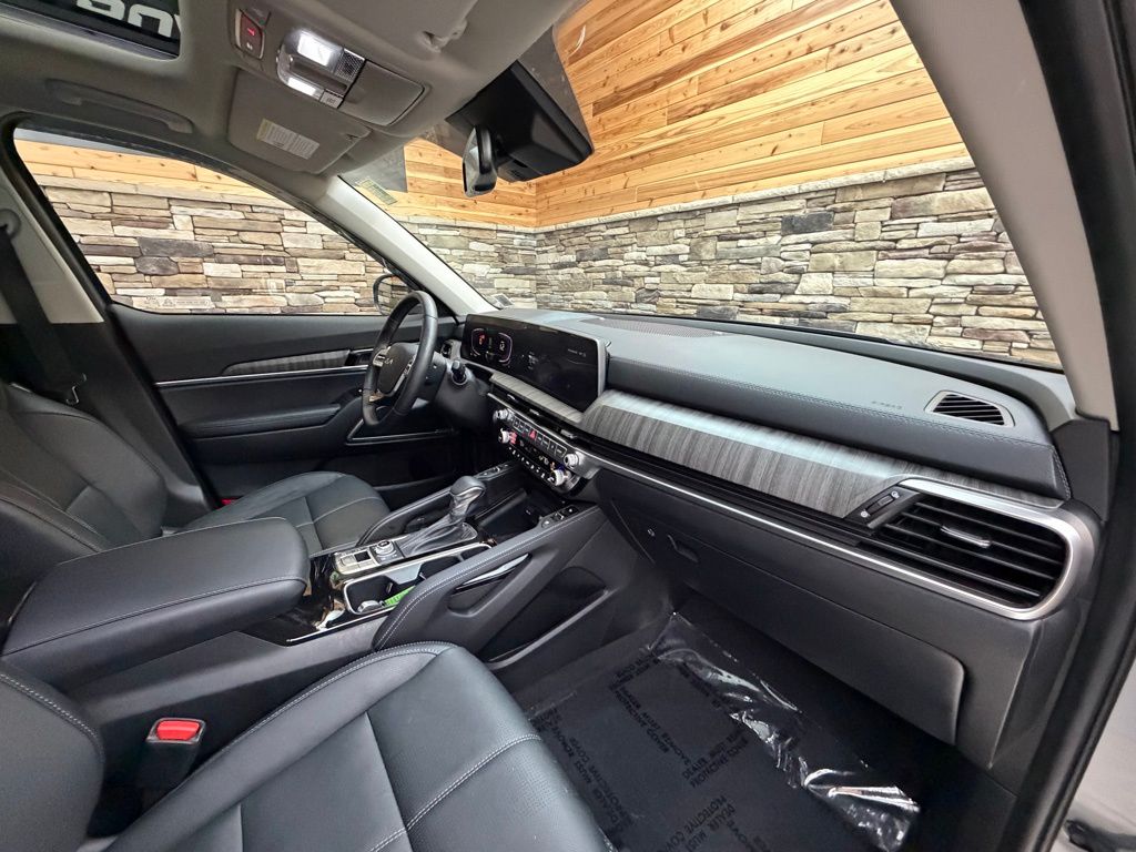 2025 Kia Telluride EX - Photo 13