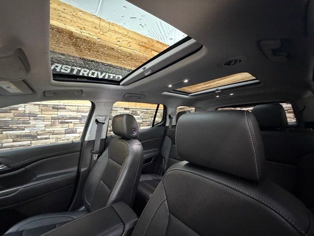 2022 GMC Acadia SLT - Photo 27
