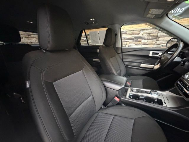 2022 Ford Explorer XLT - Photo 16