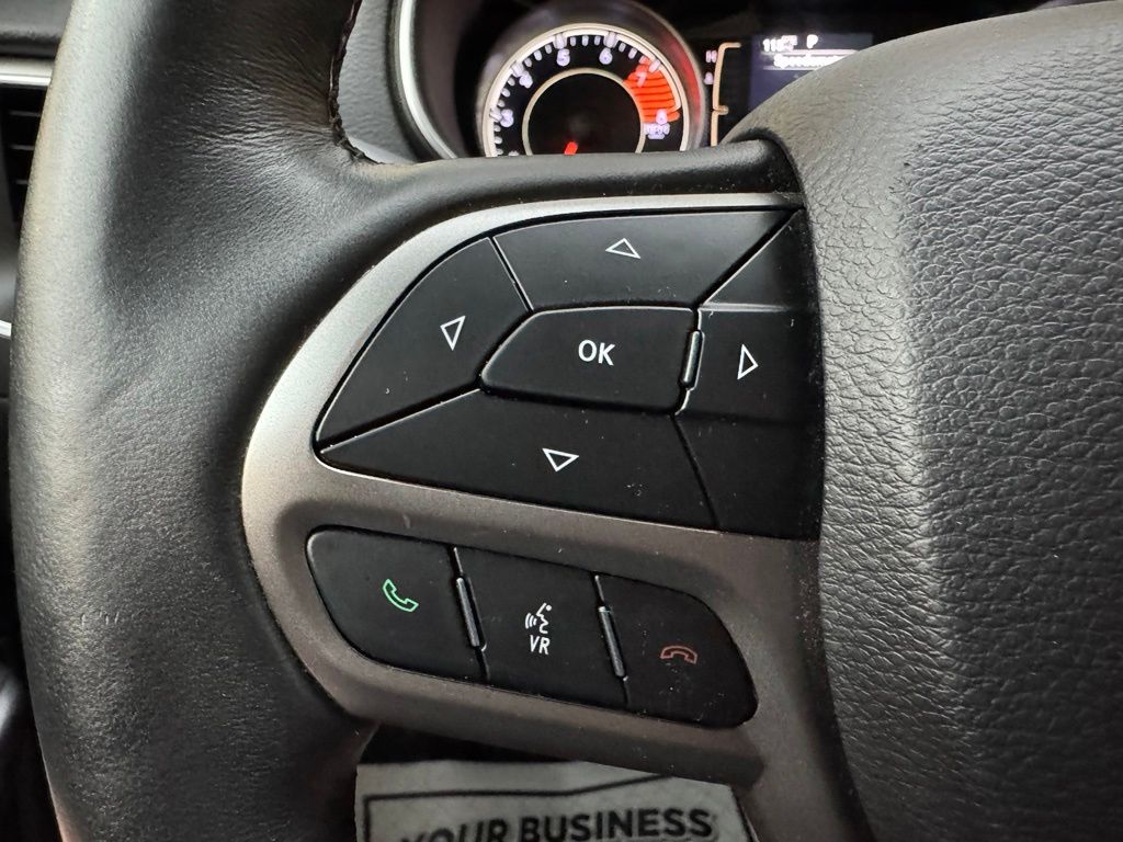 2019 Jeep Cherokee Latitude Plus - Photo 22