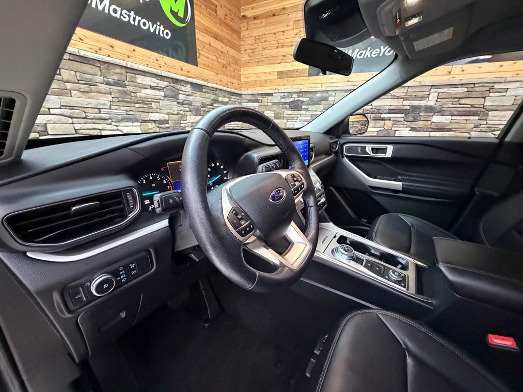 2020 Ford Explorer XLT - Photo 23