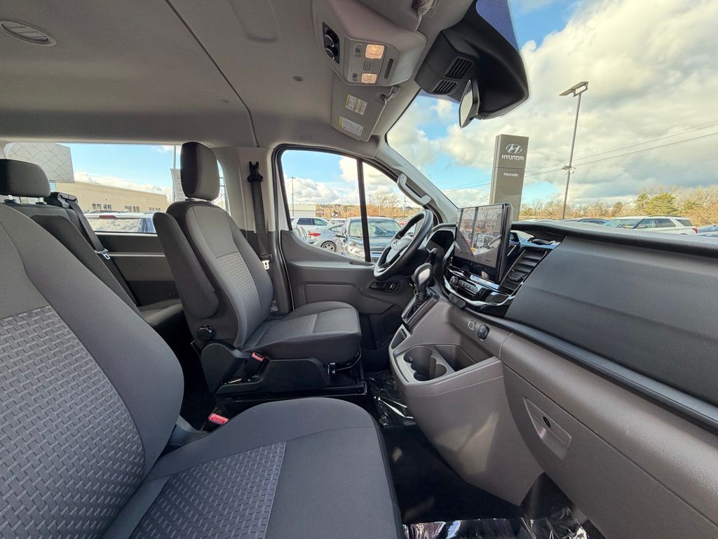 2023 Ford Transit Passenger Van XLT - Photo 13