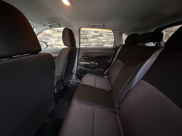 2019 Mitsubishi Outlander Sport ES - Photo 26