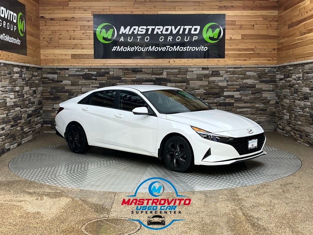 2022 Hyundai Elantra 2.0 SEL IVT SULEV's photo