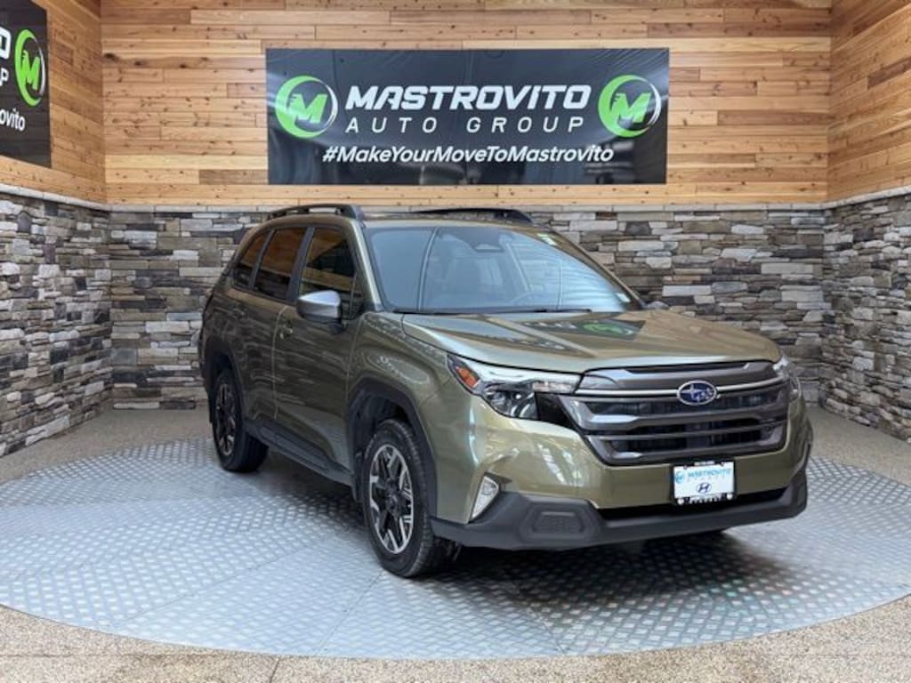 Used 2025 Subaru Forester Premium SUV