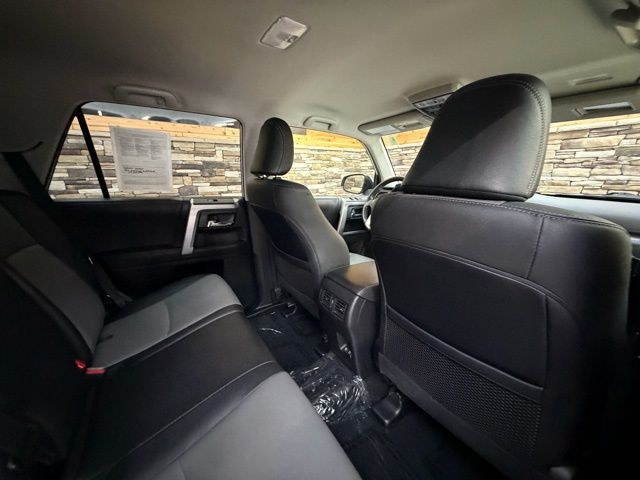 2022 Toyota 4Runner SR5 Premium - Photo 32