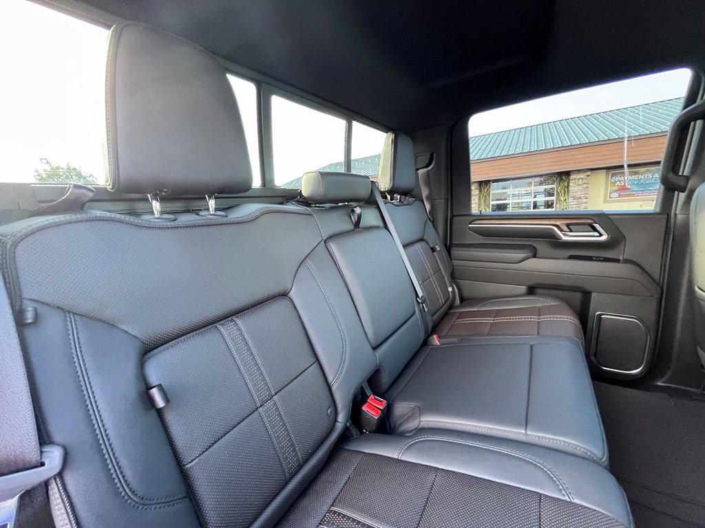 2025 Chevrolet Silverado 3500HD High Country - Photo 40