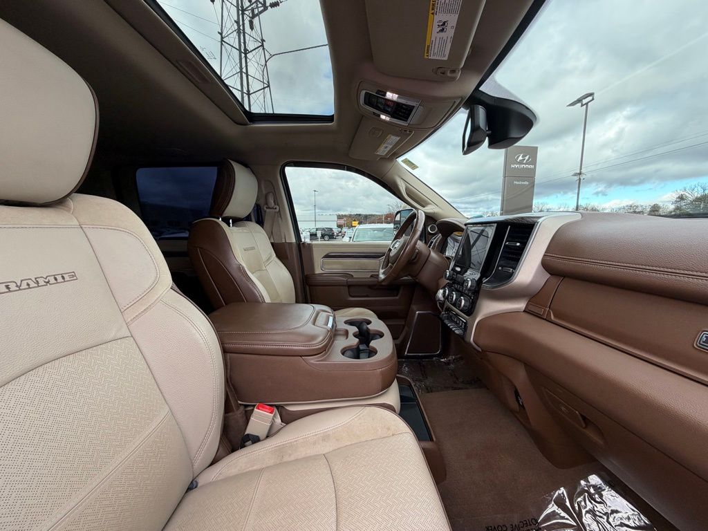 2019 RAM Ram 3500 Pickup Laramie - Photo 16