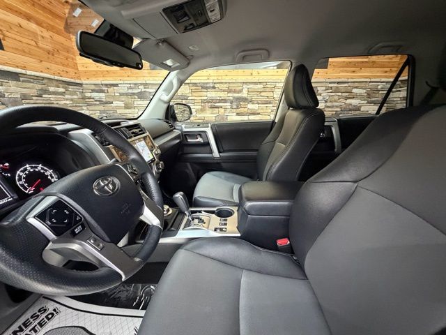 2022 Toyota 4Runner SR5 Premium - Photo 10