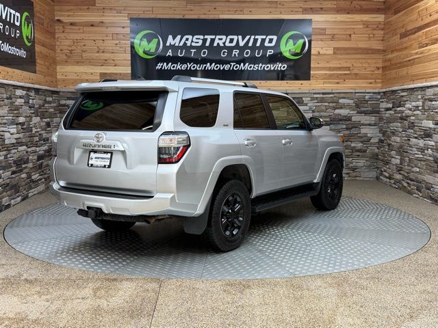 2022 Toyota 4Runner SR5 Premium - Photo 9