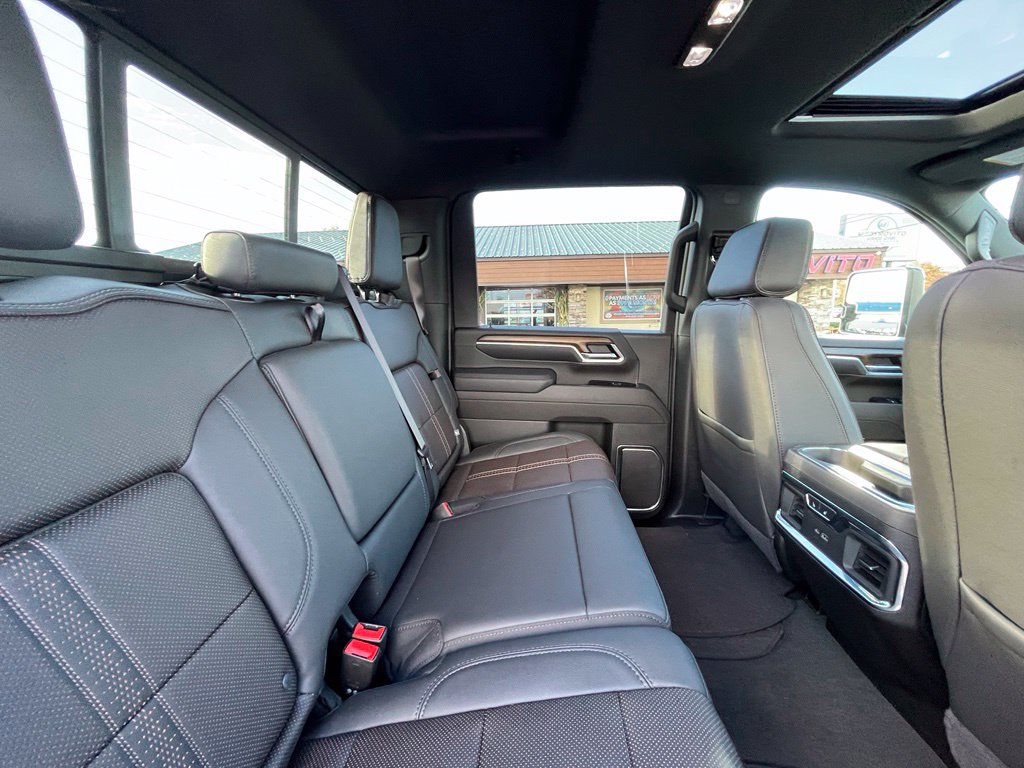 2025 Chevrolet Silverado 3500HD High Country - Photo 39