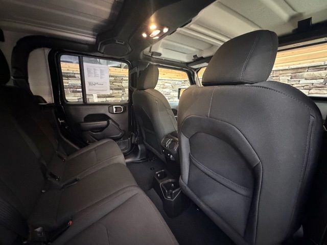2022 Jeep Gladiator WILLYS - Photo 30