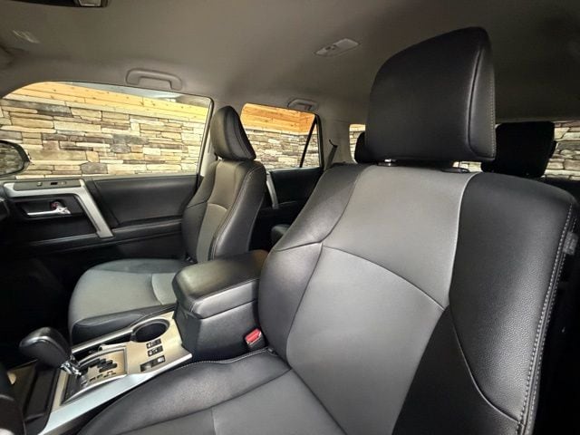 2022 Toyota 4Runner SR5 Premium - Photo 12