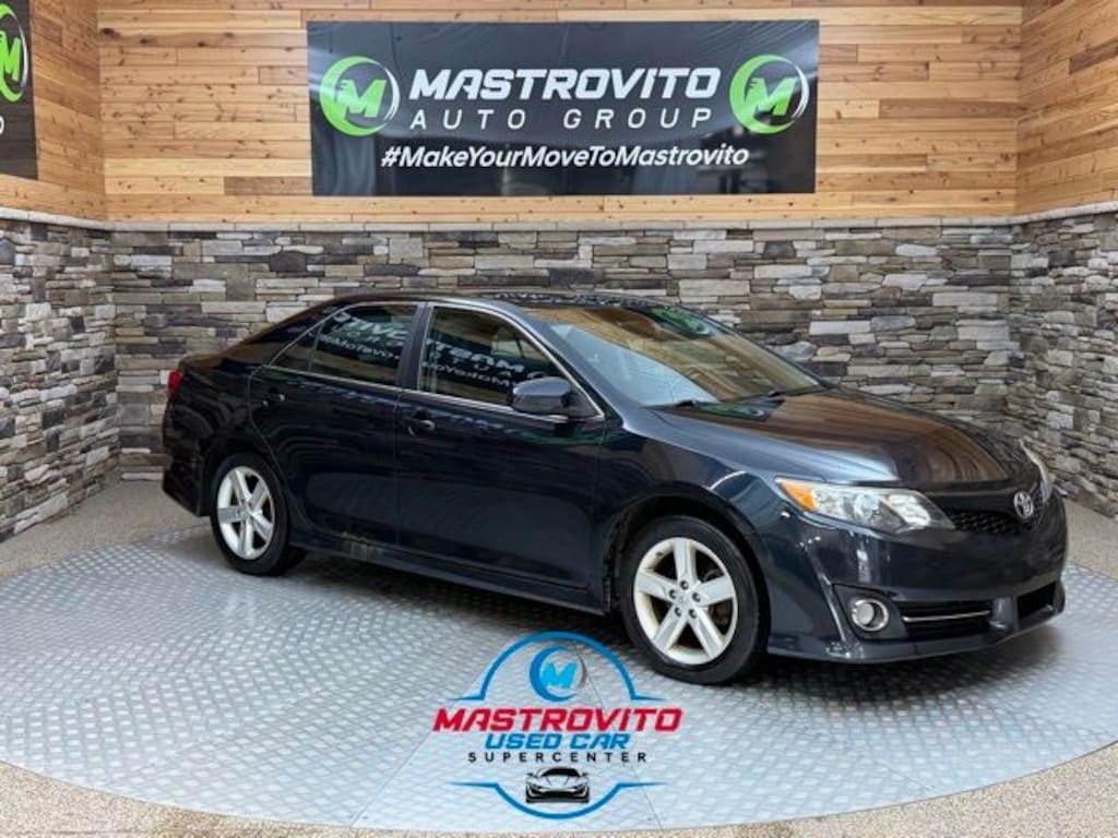 Used 2013 Toyota Camry SE Sedan