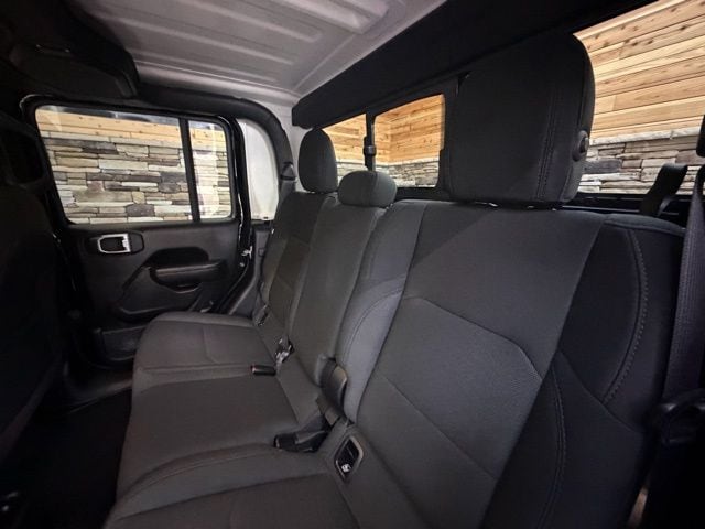 2022 Jeep Gladiator WILLYS - Photo 28