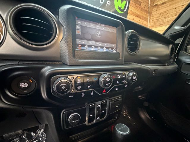 2022 Jeep Gladiator WILLYS - Photo 18