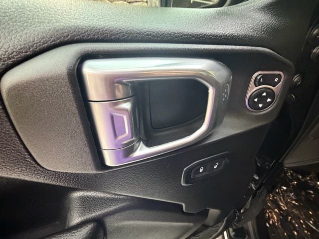 2022 Jeep Gladiator WILLYS - Photo 25