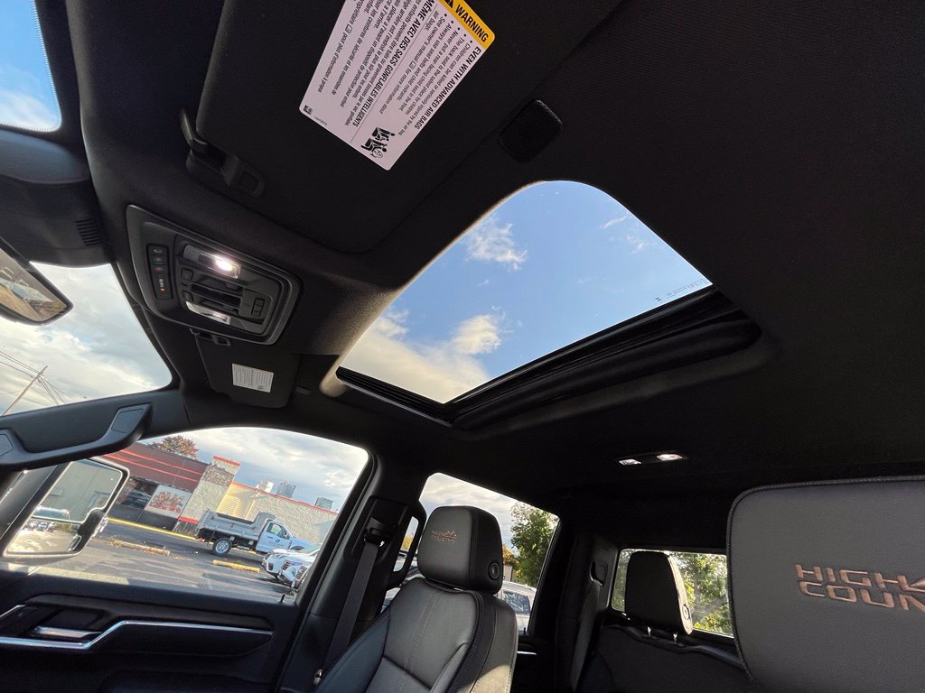 2025 Chevrolet Silverado 3500HD High Country - Photo 31