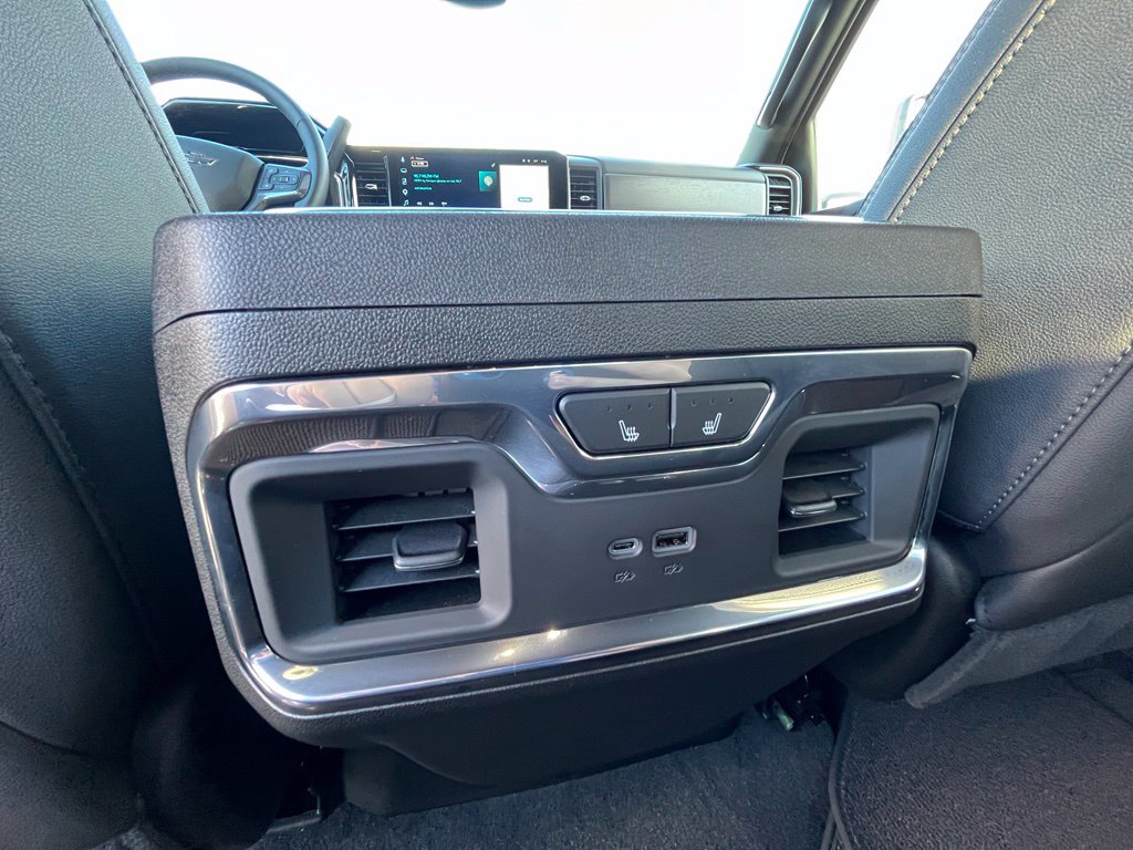 2025 Chevrolet Silverado 3500HD High Country - Photo 34