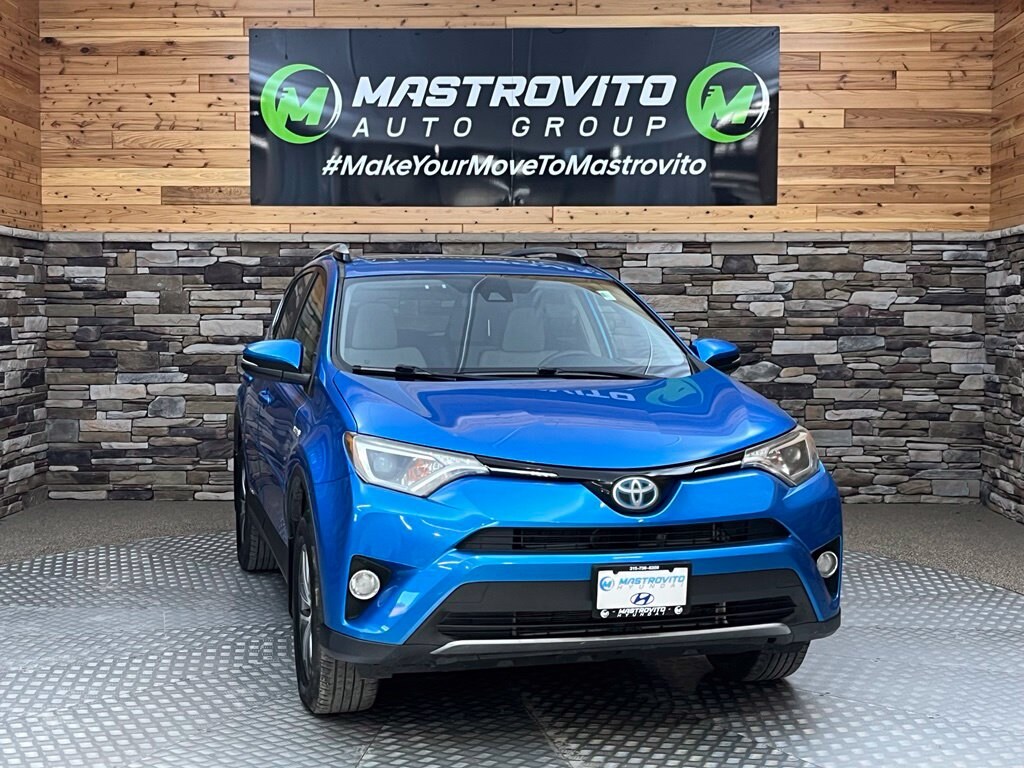 Used 2017 Toyota RAV4 Hybrid XLE SUV