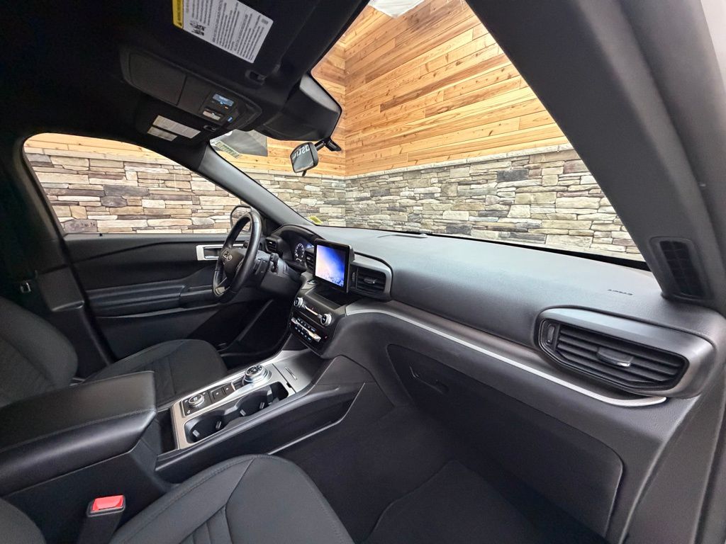 2020 Ford Explorer XLT - Photo 13