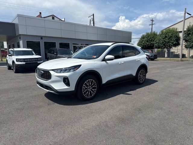 2025 Ford Escape Plug-in hybrid