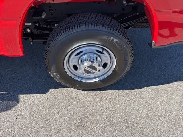 2026 Ford F-350 Super Duty XL - Photo 10