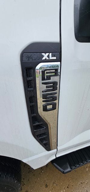 2025 Ford F-350 Super Duty Chassis Cab XL - Photo 7