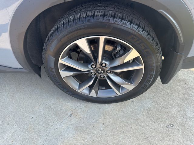 2025 INFINITI QX60 LUXE - Photo 11