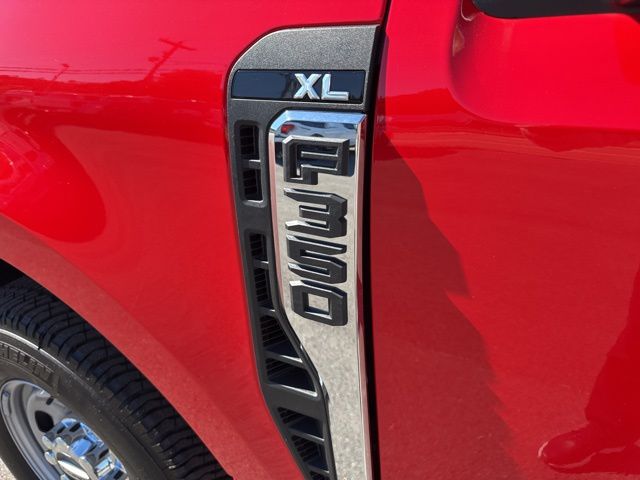 2026 Ford F-350 Super Duty XL - Photo 11
