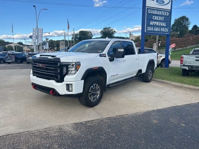 2022 GMC Sierra 2500HD AT4's photo