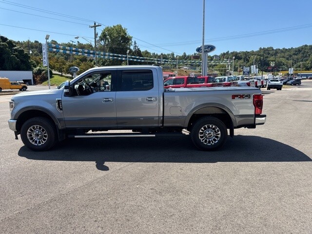 2021 Ford F-250 Lariat photo 2