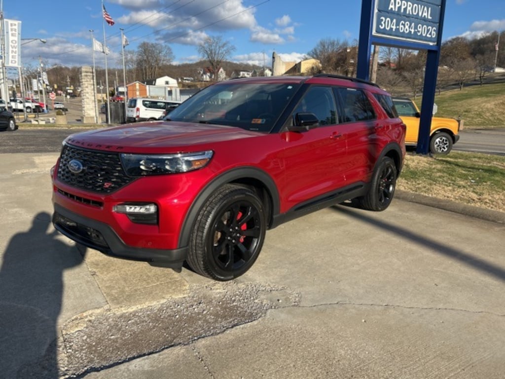 Used 2024 Ford Explorer ST SUV