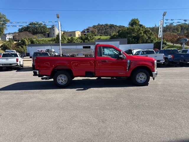 2026 Ford F-350 XL photo 4